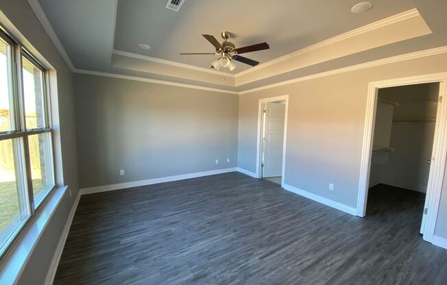 Move In Special - Beautiful Home in Bentonville - Prime Location - Close to Schools