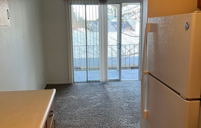 1 bed, 1 bath, $1,195, Unit 6