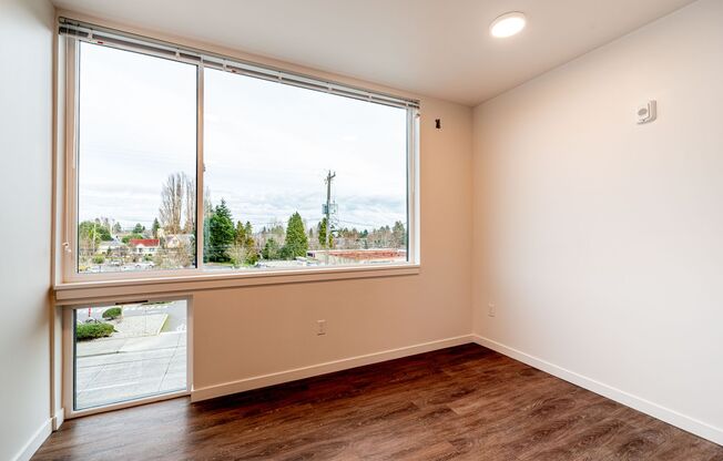 Studio, 1 bath, 229 sqft, $945, Unit 016