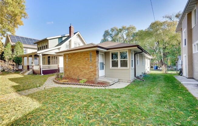 Large 1 bedroom side by side - Section 8 approved