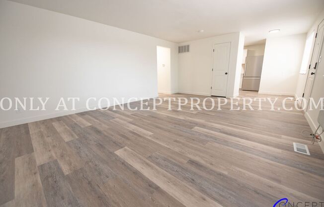 2 beds, 1 bath, 900 sqft, $1,619, Unit 27