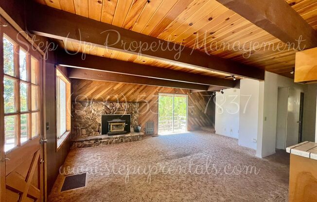 Cozy 3 Bed Mi Wuk Home Minutes from Lake & Slopes