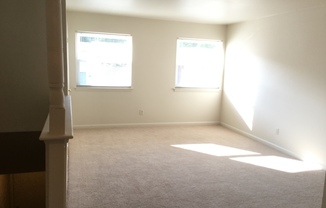 2 beds, 1 bath, $1,375, Unit 2218ps