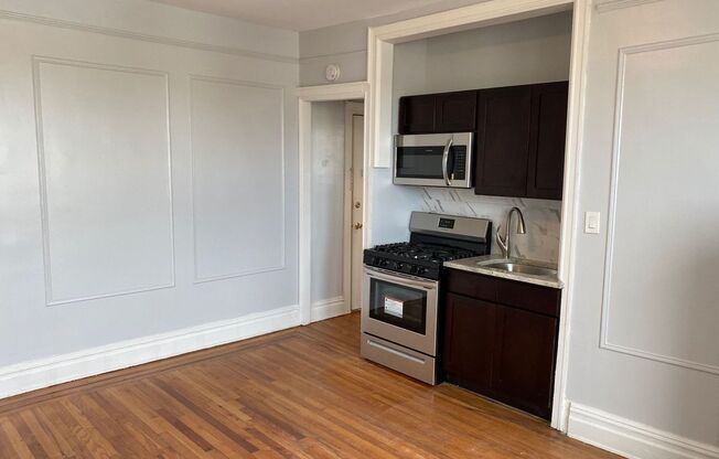 3656-The Hampshire House, LLC