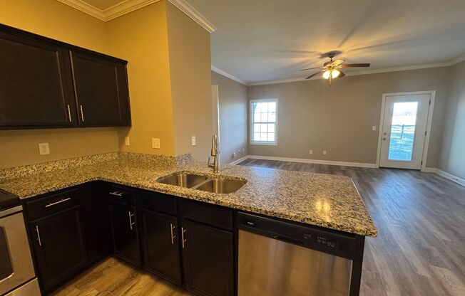 2 beds, 2 baths, 980 sqft, $975, Unit 222