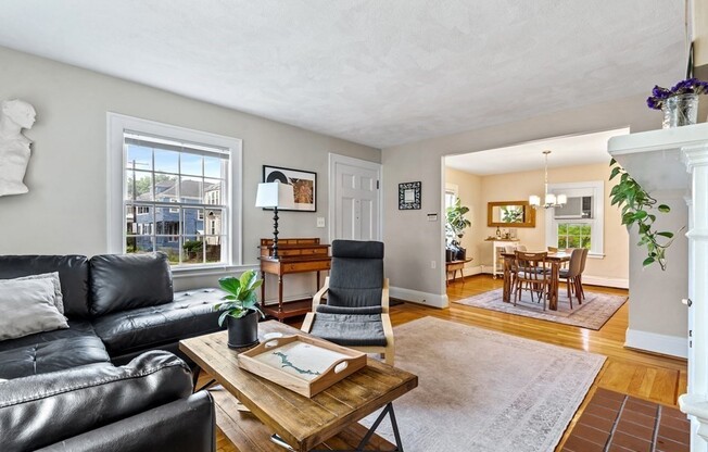51 FAIRLAWN ST