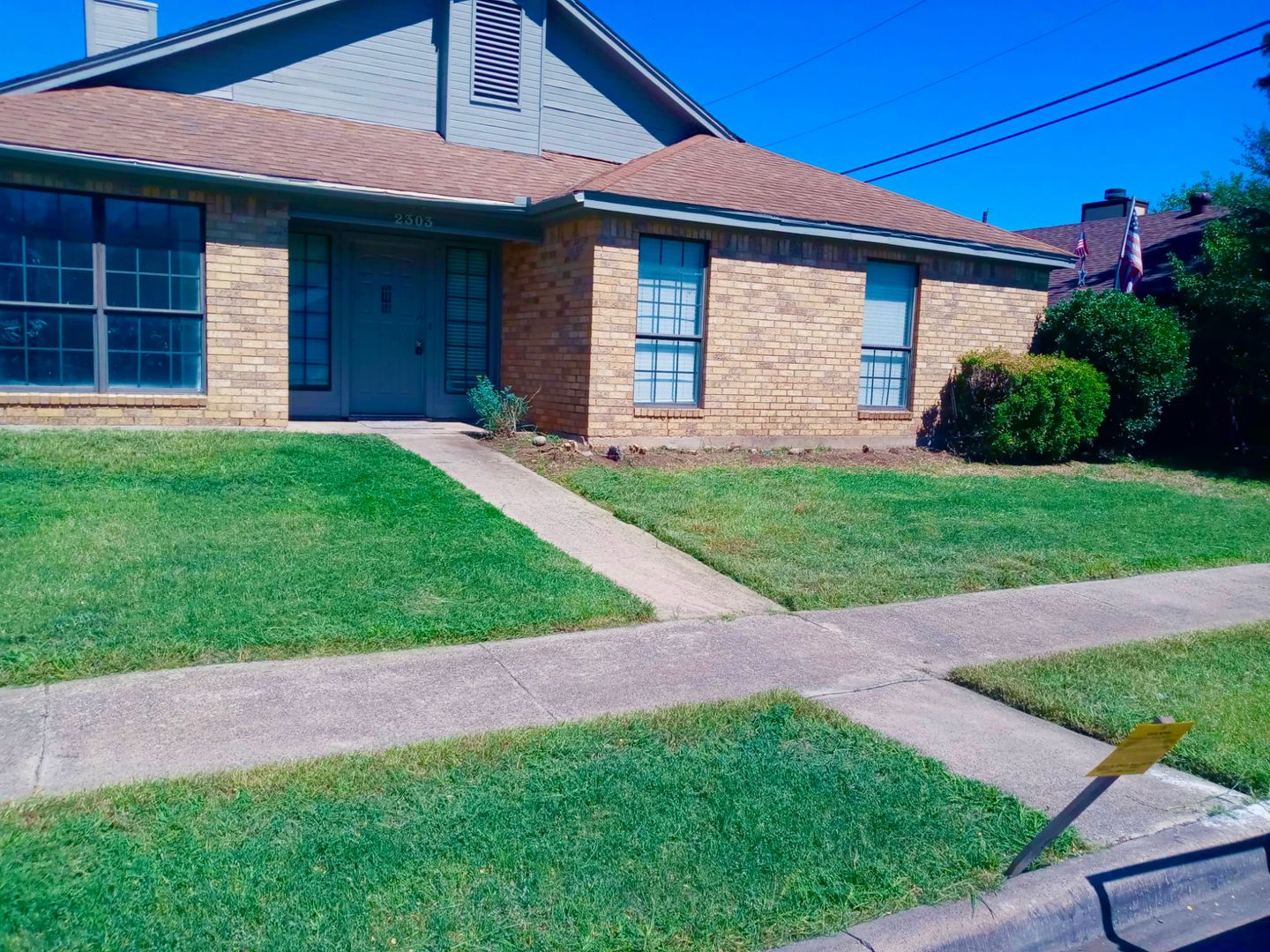 Gorgeous 3 bedroom House for rent in Irving!