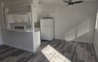 2 beds, 1 bath, 800 sqft, $1,200, Unit #4