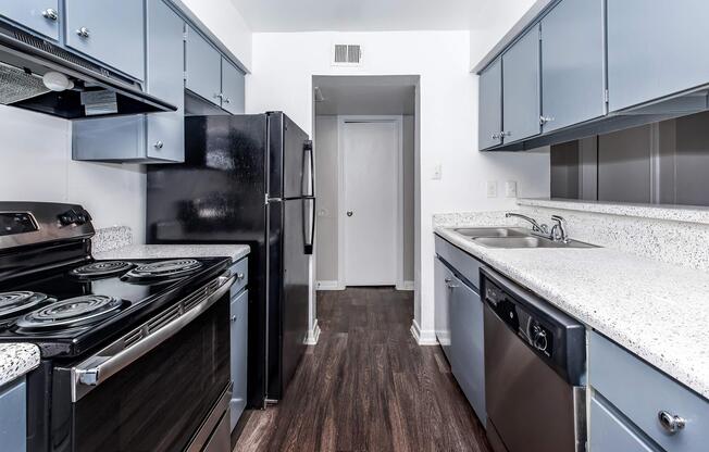 2 beds, 2 baths, 1,035 sqft, $1,369
