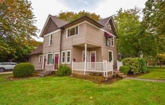 893 W 5 AVE