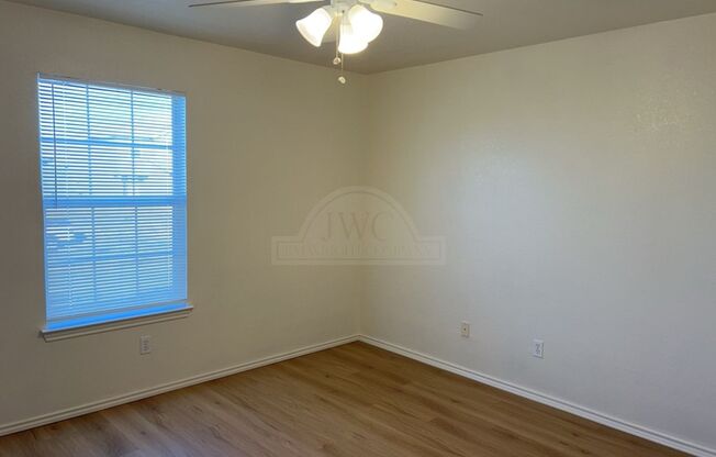 2 beds, 2.5 baths, $1,095, Unit 138 Ryan Unit B