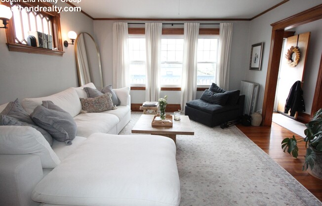 49 EGERTON RD