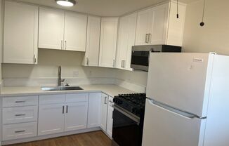 702 E. Mission Ave