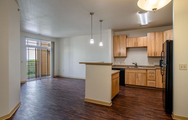 2 beds, 2 baths, 1,132 sqft, $1,370, Unit 8119-313