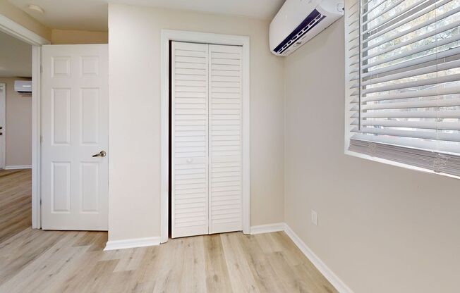 2 beds, 1 bath, 624 sqft, $1,499, Unit Ren905.5