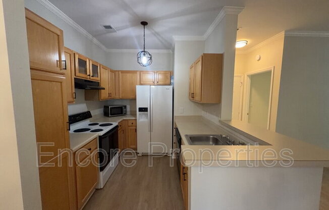 800 W SAVANNAH RDG RD