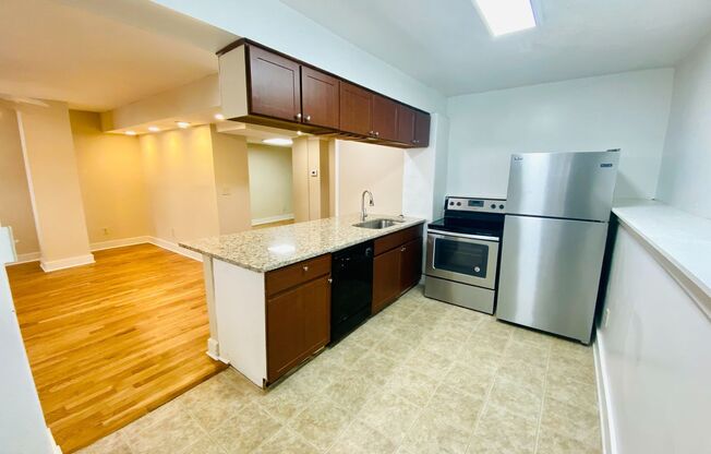 1 bed, 1 bath, 613 sqft, $1,545, Unit 934-14