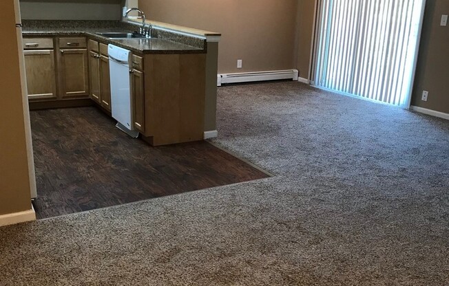1 bed, 1 bath, 600 sqft, $1,595, Unit 1035-215