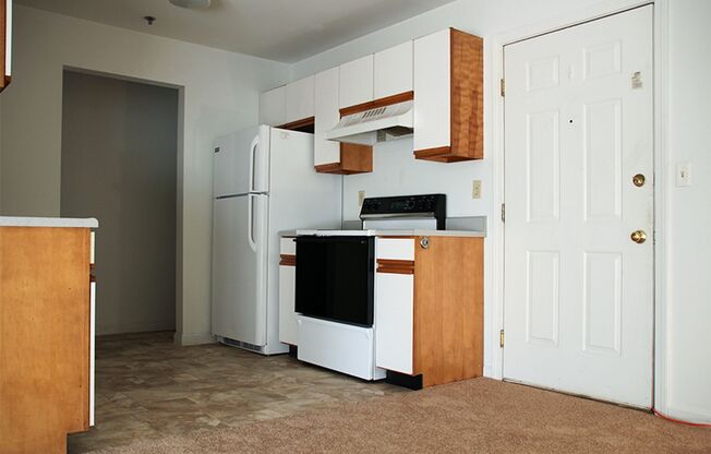2 beds, 1 bath, 927 sqft, $1,900, Unit 723