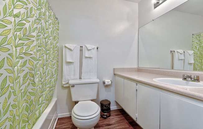 Designer Bathroom Suites at CENTREPOINTE, Colton, 92324