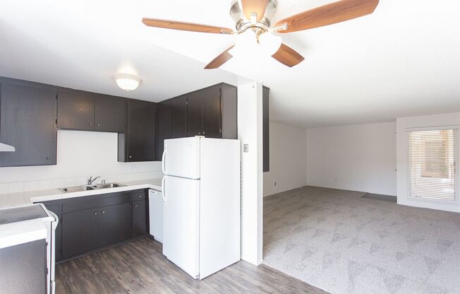 Albatross Apartments