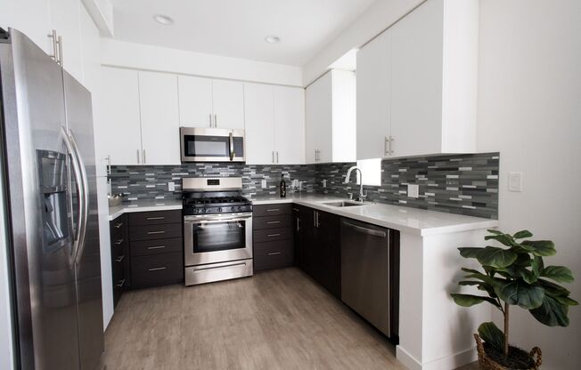 1 bed, 1.5 baths, 772 sqft, $3,088, Unit 410