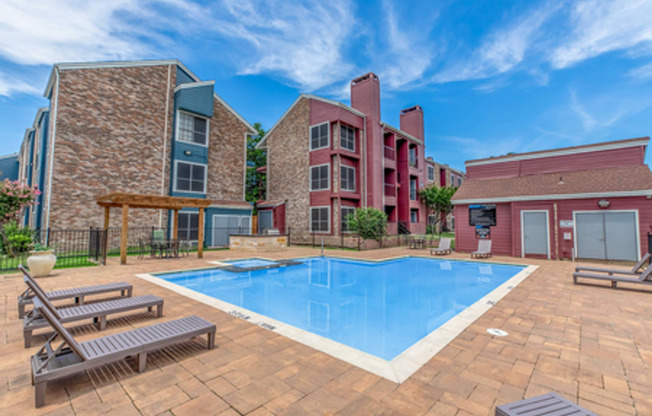 2 beds, 2 baths, 979 sqft, $1,515, Unit 224