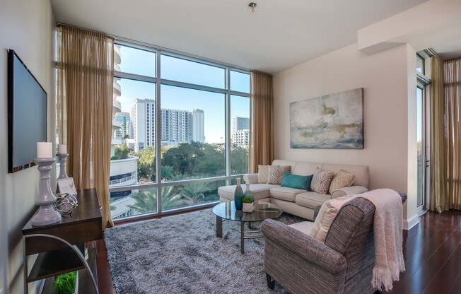 2 beds, 2 baths, $2,995, Unit Unit 621