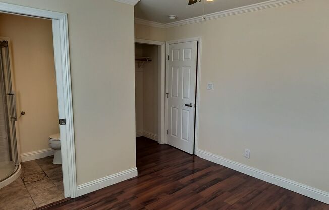 3 beds, 2 baths, $2,595