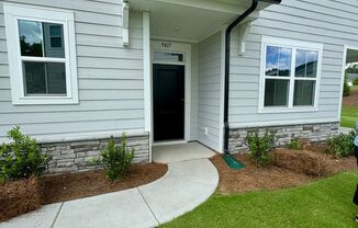 Beautiful 4BR/3BA Townhouse in Griffith Lakes