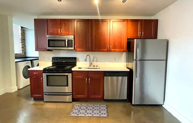 1 bed, 1 bath, 465 sqft, $1,275, Unit Apt 125