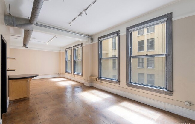 1 bed, 1 bath, 730 sqft, $2,200, Unit 410