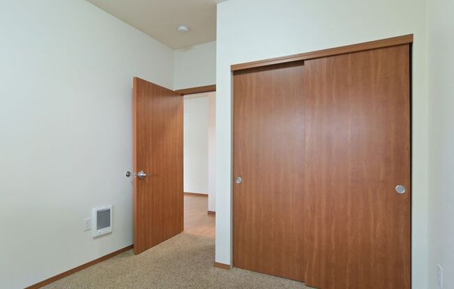 2 beds, 1 bath, $1,700, Unit 104