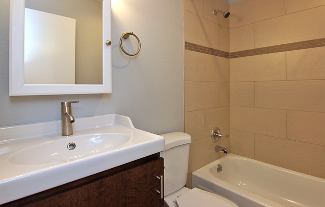 3 beds, 2 baths, 1,000 sqft, $2,149, Unit 3635 #14