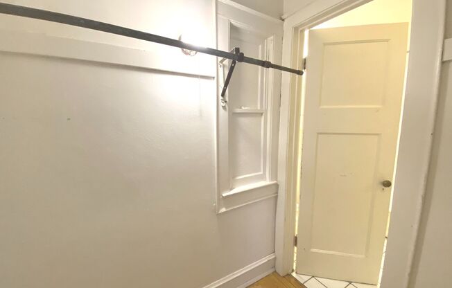 Studio, 1 bath, $800, Unit 309