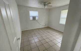 1 bed, 1 bath, $925, Unit 38604