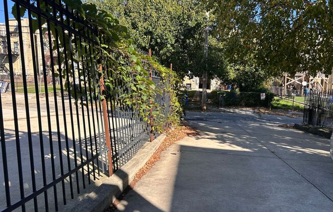 2 beds, 2 baths, $1,800, Unit Unit 1