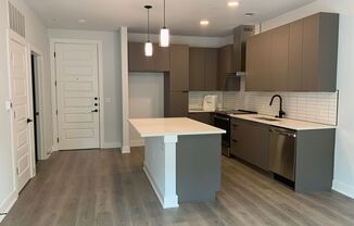 1 bed, 1 bath, $1,600