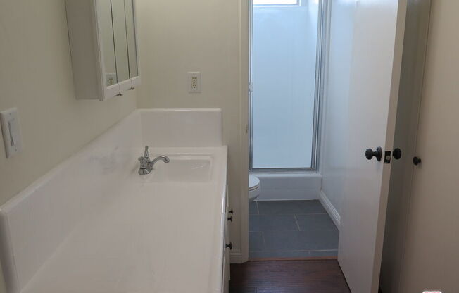 12492 Gilmore Ave Apt 4