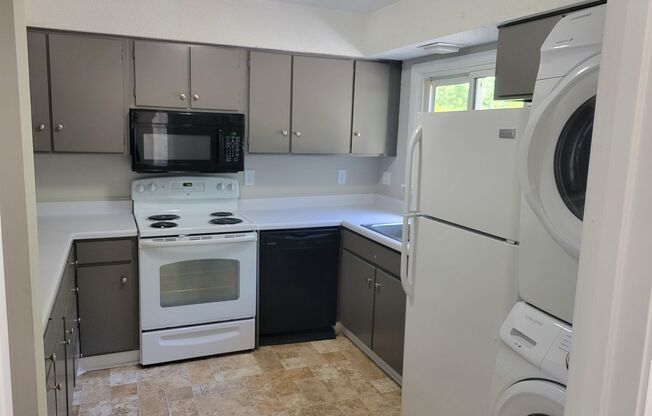 Earn up to $750 in Rent Credits!