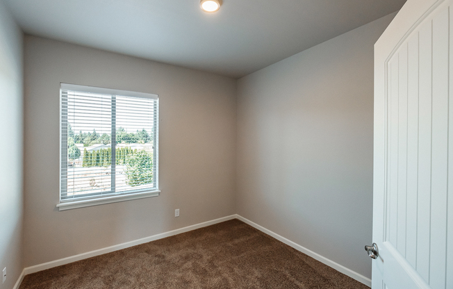 2 beds, 2 baths, 952 sqft, $1,695, Unit 745-202