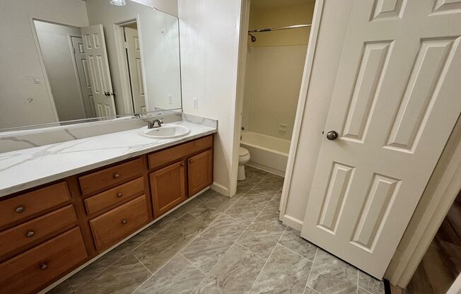 Studio, 1 bath, 528 sqft, $1,890, Unit 93