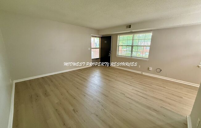 Stunning 1 Bedroom Apartment w/ Covered Parking