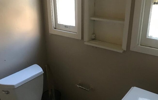 235 W 5 T ST