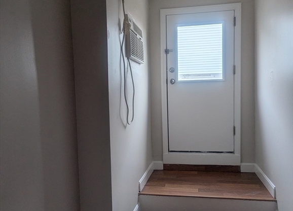 581 PROCTOR AVE