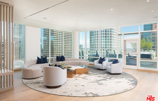3 beds, 3.5 baths, 2,864 sqft, $17,937, Unit 5802