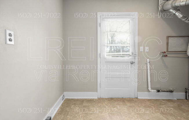 3908 GREENWOOD AVE