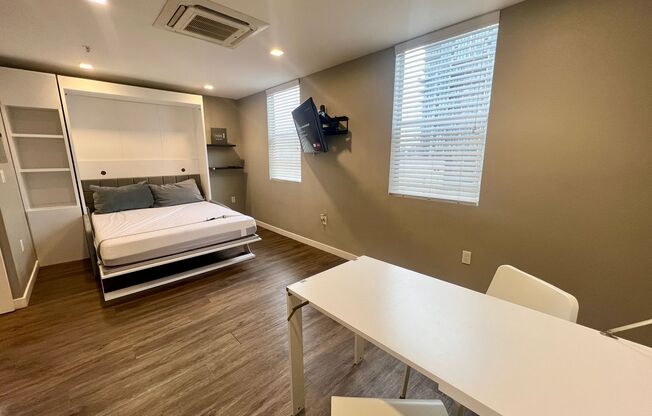 Studio, 1 bath, 313 sqft, $1,895, Unit 435-409