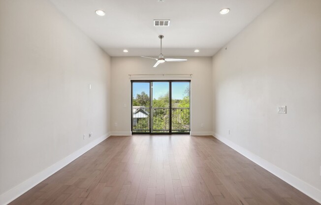 908 Nueces Street #18
