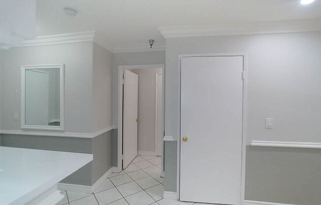 2 beds, 2 baths, 910 sqft, $2,795, Unit 401